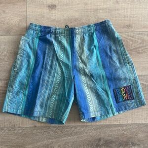 Vintage Body Glove beach / surf shorts - MEDIUM - 1990 - retro - Aztec